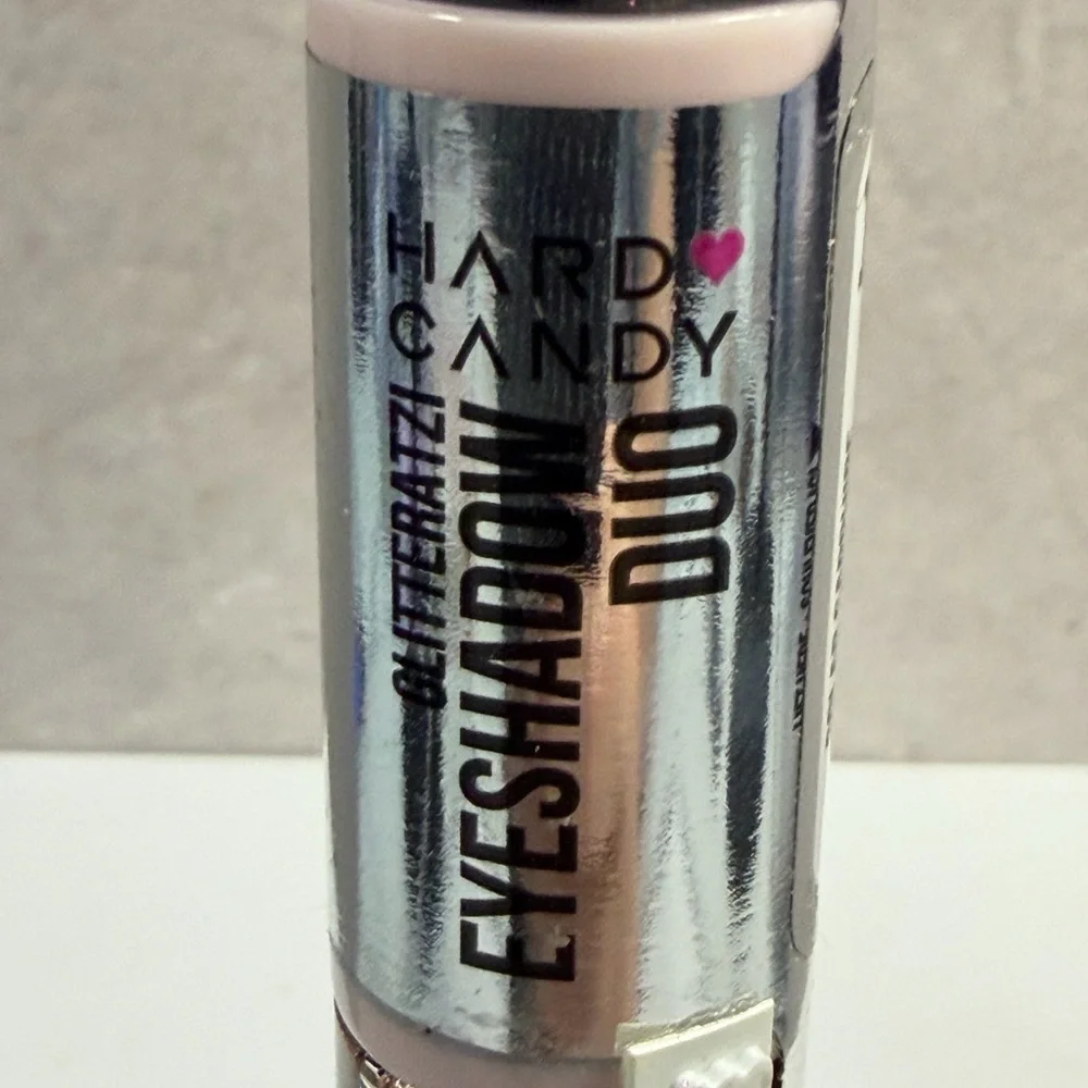 🩷5/$10 Hard Candy Dual-Ended Eyeshadow Stick - Blue and Brown